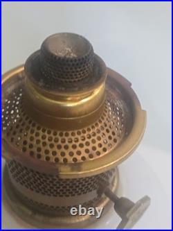 Vintage Aladdin 23 Kerosene Oil Lamp Daisies & Wheat Milk Glass WithChimney 1970's