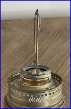 Vintage Aladdin 23 Kerosene Oil Lamp Daisies & Wheat Milk Glass WithChimney 1970's