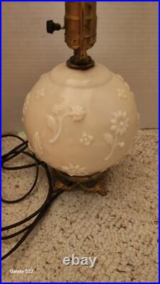 Vintage Aladdin Alacite Glass Electric Table Lamp Works