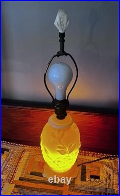 Vintage Aladdin Alacite Glass Lamp Pattern No. G-255