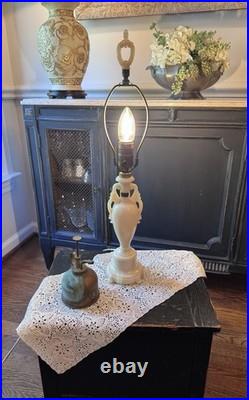 Vintage Aladdin Alacite Glass Table Lamp UV Glow Ornate Urn Glass Finial 21.5