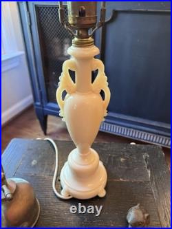 Vintage Aladdin Alacite Glass Table Lamp UV Glow Ornate Urn Glass Finial 21.5