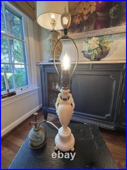 Vintage Aladdin Alacite Glass Table Lamp UV Glow Ornate Urn Glass Finial 21.5
