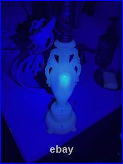Vintage Aladdin Alacite Glass Table Lamp UV Glow Ornate Urn Glass Finial 21.5 Vintage Aladdin Alacite Glass Table Lamp UV Glow Ornate Urn Glass Finial 21.5