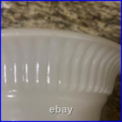 Vintage Aladdin Alacite Glass Urn Lamp 1940s Electric Lamp