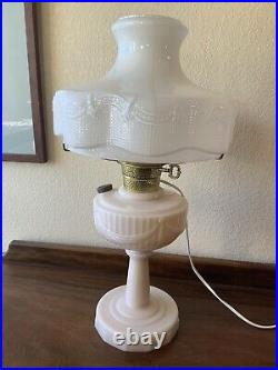 Vintage Aladdin Alacite Lincoln Drape Glass Electric Oil Lamp With Shade