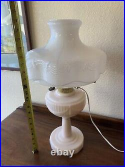 Vintage Aladdin Alacite Lincoln Drape Glass Electric Oil Lamp With Shade