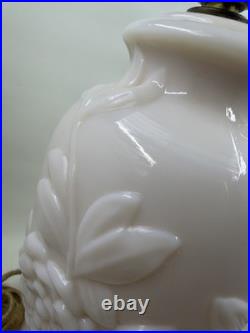 Vintage Aladdin Alacite Milky Table Lamp Excellent Condition
