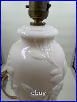 Vintage Aladdin Alacite Milky Table Lamp Excellent Condition