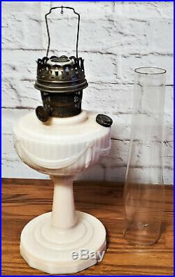 Vintage Aladdin Alacite Tall Lincoln Drape Kerosene Oil Lamp ORIGINAL Chimney