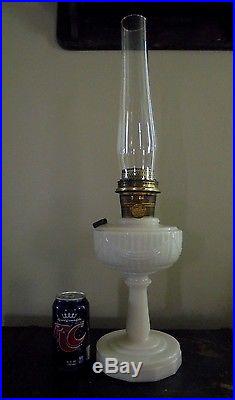 Vintage Aladdin Alacite Tall Lincoln Drape Oil Kerosene Lamp B Burner Chimney