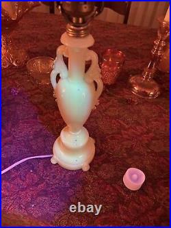 Vintage Aladdin Alacite Uranium Glass Table Lamp with Finial Hard to find