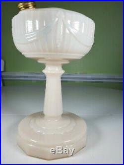 Vintage Aladdin B-75 SCALLOP FOOT Tall Lincoln Drape Alacite Glass Lamp font TLD