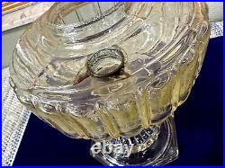 Vintage Aladdin Clear Beta Crystal Cathedral Oil Lamp With Burner & Chimney