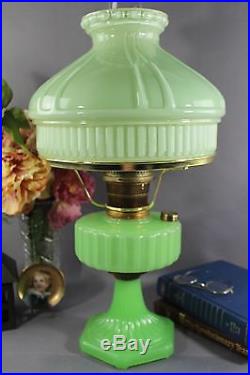Vintage Aladdin Corinthian Apple Green Moonstone KeroseneTable Lamp withShade 1935