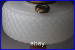 Vintage Aladdin Diamond Quilt Moonstone Kerosene Lamp Pink & White Read