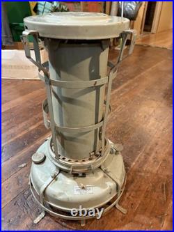 Vintage Aladdin H2202 floor Blue Flame Heater, Made in England, 20.5 inches