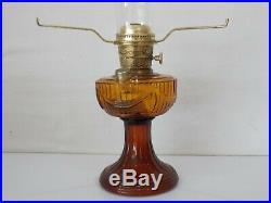 Vintage Aladdin Kerosene Lamp (947)