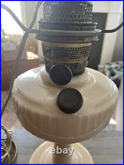 Vintage Aladdin Lincoln Drape Alacite Oil Lamp White Original with Model B Burner