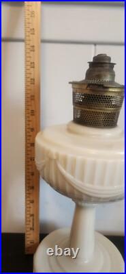 Vintage Aladdin Lincoln Drape Alacite Oil Lamp White Original with Model B Burner