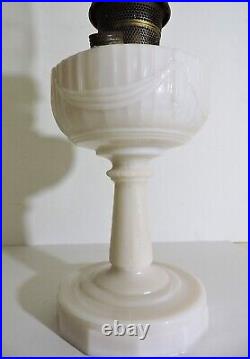 Vintage Aladdin Lincoln Drape Oil Lamp