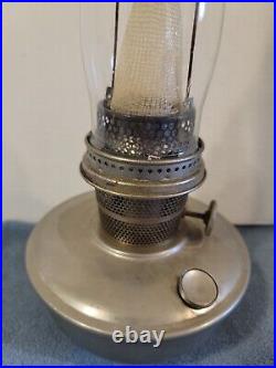 Vintage Aladdin Mantle Lamp Co Model B Oil Kerosene Globe And Base with Burner