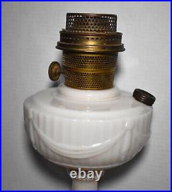 Vintage Aladdin Model B-75 Ivory Tall Lincoln Drape Kerosene Oil Lamp