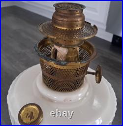 Vintage Aladdin Model B Alacite Glass Lincoln Drape Kerosene Oil Lamp 14.5