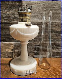 Vintage Aladdin Model B Alacite Lincoln Drape Milk Glass Kerosene Oil Lamp