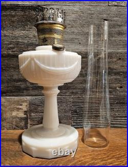 Vintage Aladdin Model B Alacite Lincoln Drape Milk Glass Kerosene Oil Lamp