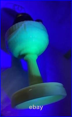 Vintage Aladdin Model B Alacite Lincoln Drape Milk Glass Kerosene Oil Lamp