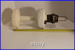 Vintage Aladdin Model B Nu Alacite Lincoln Drape Milk Glass Kerosene Oil Lamp
