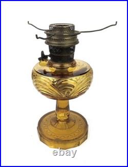 Vintage Aladdin Model B Washington Drape Amber Cathedral Kerosene Oil Lamp