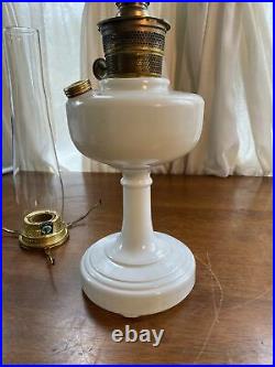 Vintage Aladdin Model B White Venetian Simplicity Kerosene Table Lamp Complete
