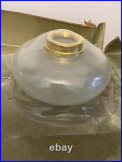 Vintage Aladdin Oil Lamp Rounded Wick Glass Bowl FW1000