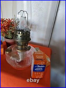 Vintage Aladdin Oil Lamp With New Wick 23