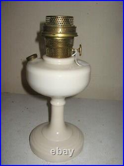Vintage Aladdin Simplicity Alacite B-76A Kerosene Lamp with burner-3 line chimney