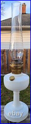 Vintage Aladdin Simplicity B-26 Oil Lamp Alacite Ivory White Color With Complete