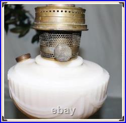 Vintage Aladdin Tall Lincoln Drape Alacite Oil Lamp Model 23 Brass Burner