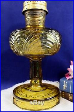 Vintage Aladdin WASHINGTON DRAPE Amber Crystal Oil Lamp Model B Brass Burner