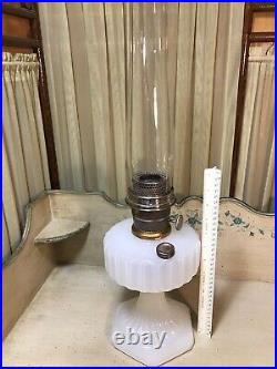 Vintage Aladdin White Moonstone Corinthian Oil Kerosine Lamp
