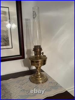 Vintage Aladdin model 12 Brass Oil / Table Lamp With chimney