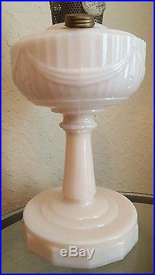 Vintage Aladdin pink alacite kerosene oil lamp Lincoln drape