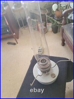 Vintage Alladin Caboose Oil Lamp