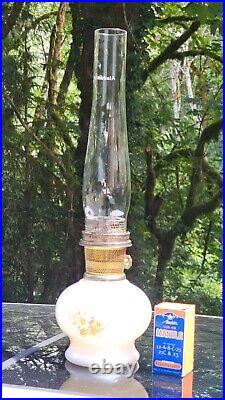 Vintage American Classic Aladdin Oil Lamp /Lox On Mantle