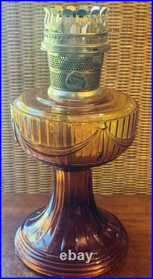 Vintage Classic ALADDIN MODEL C Amber Glass Lincoln Drape Oil Lamp #23 Burner Vintage Classic ALADDIN MODEL C Amber Glass Lincoln Drape Oil Lamp #23 Burner