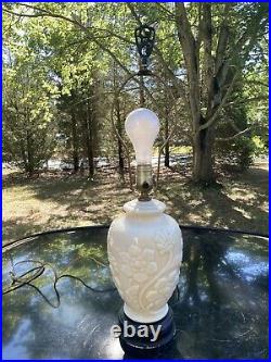 Vintage Glass ALADDIN ALACITE Electric Lamp Floral Pattern 24 With Finial Uranium