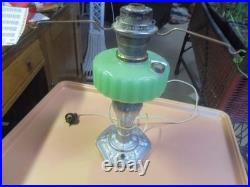 Vintage Majestic Aladdin Lamp B-122 Green Moonstone
