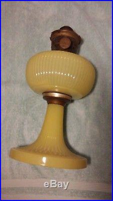 Vintage Mantle Lamp Company, NU-Type Model B Aladdin Lamp