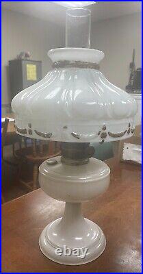 Vintage Nu-Type Aladdin Oil Lamp